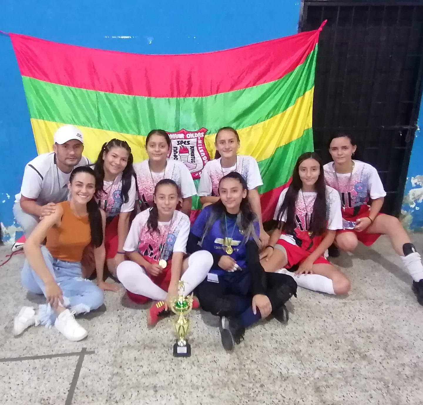 CAMPEONAS SUPERATE INTERCOLEGIADOS