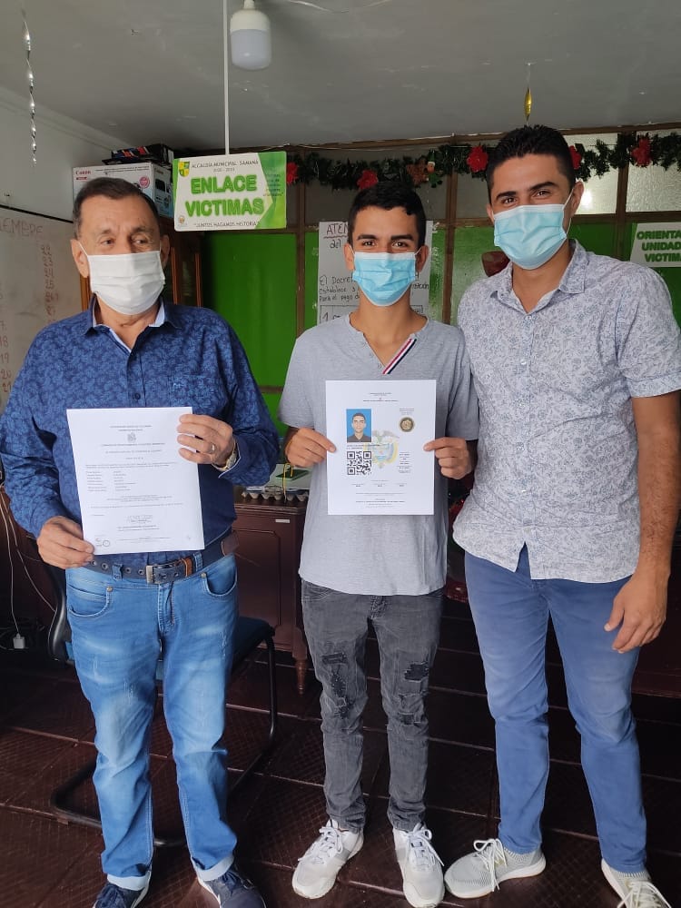 ENTREGA LIBRETAS MILITARES PARA NUESTROS J�VENES V�CTIMAS DEL CONFLICTO