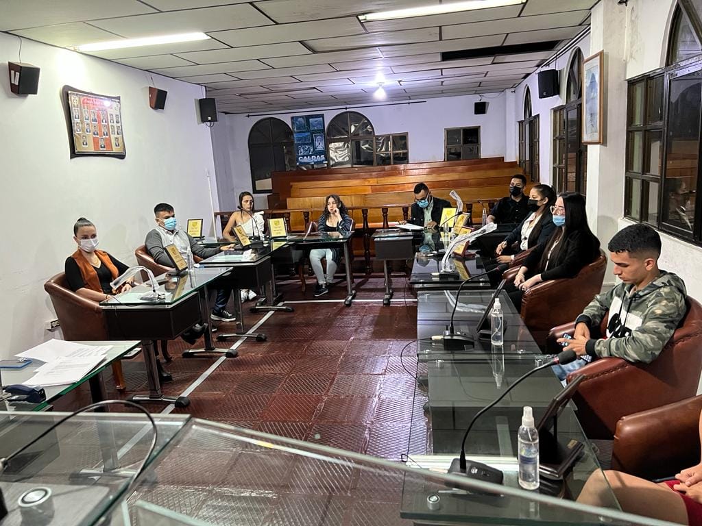 11 CONSEJEROS MUNICIPALES DE JUVENTUD ELECTOS EN EL RECINTO DEL CONCEJO MUNICIPAL 