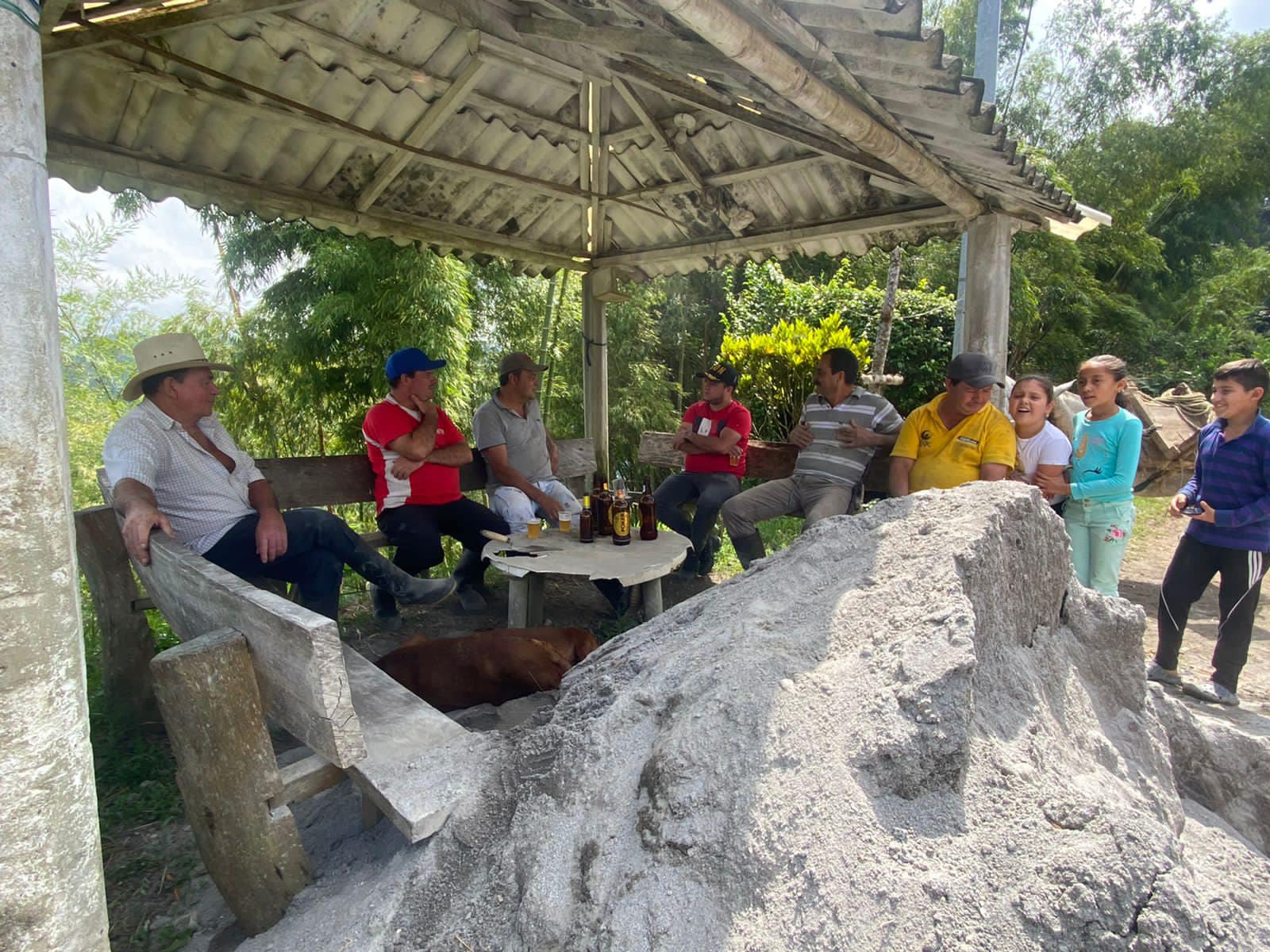 VEREDA LA LIBERTAD EN LA EJECUCI�N DE SU PLACA HUELLA