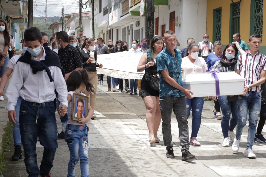 SISTEMA INTEGRAL PARA LA PAZ INICIA LA ENTREGA DIGNA DE VÍCTIMAS DEL CONFLICTO ARMADO EN SAMANÁ, CALDAS