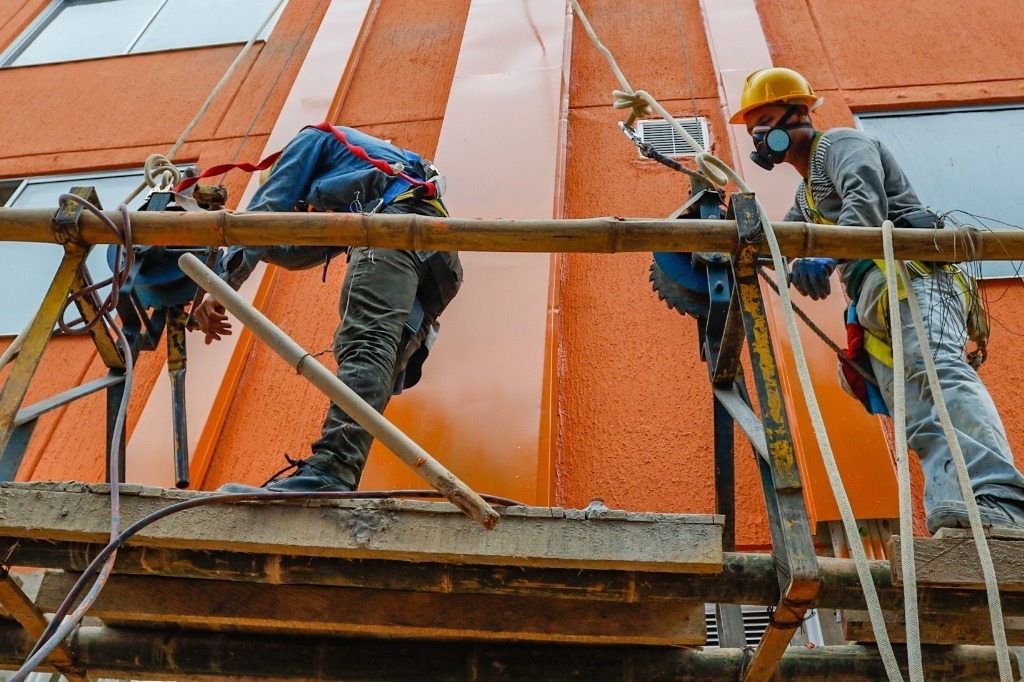 COMENZAR� LA CONSTRUCCI�N DE 312 CASAS EN VITERBO, P�CORA, SALAMINA, MARQUETALIA Y SAMAN�