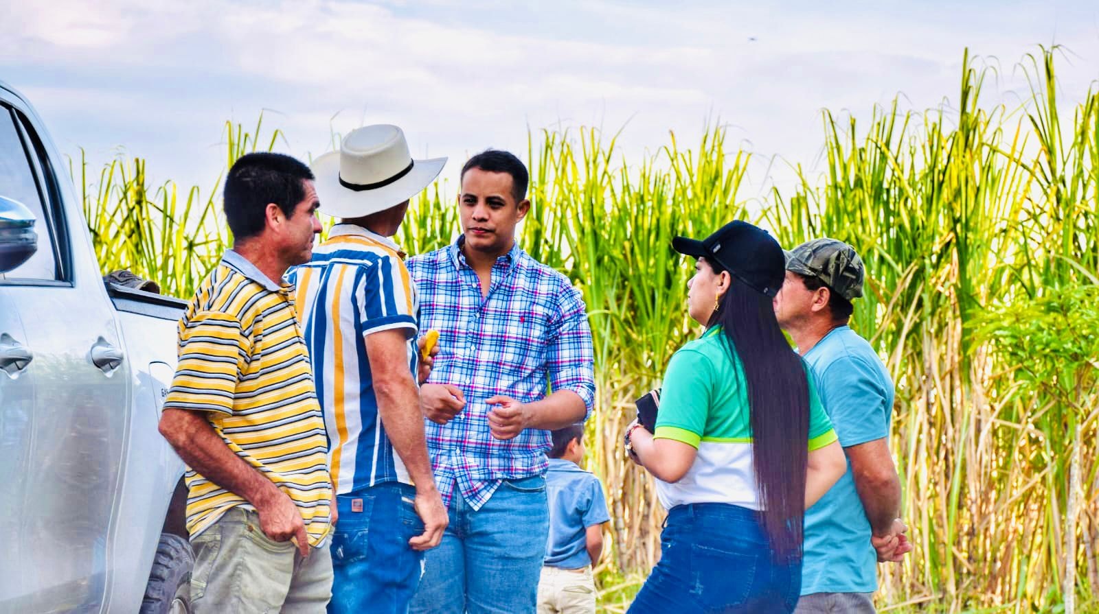 SOCIALIZACI�N EN LA VEREDA LA SOMBRA PLACA HUELLA