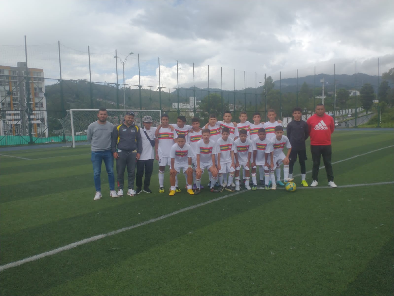 LA JUVENTUD SAMANE�A NOS DEJA MUY BIEN POSICIONADOS EN LOS INTERCOLEGIADOS 