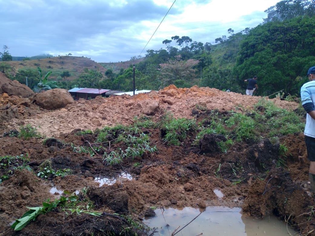 V�A A BERL�N CERRADA POR FUERTE DESLIZAMIENTO DE TIERRA