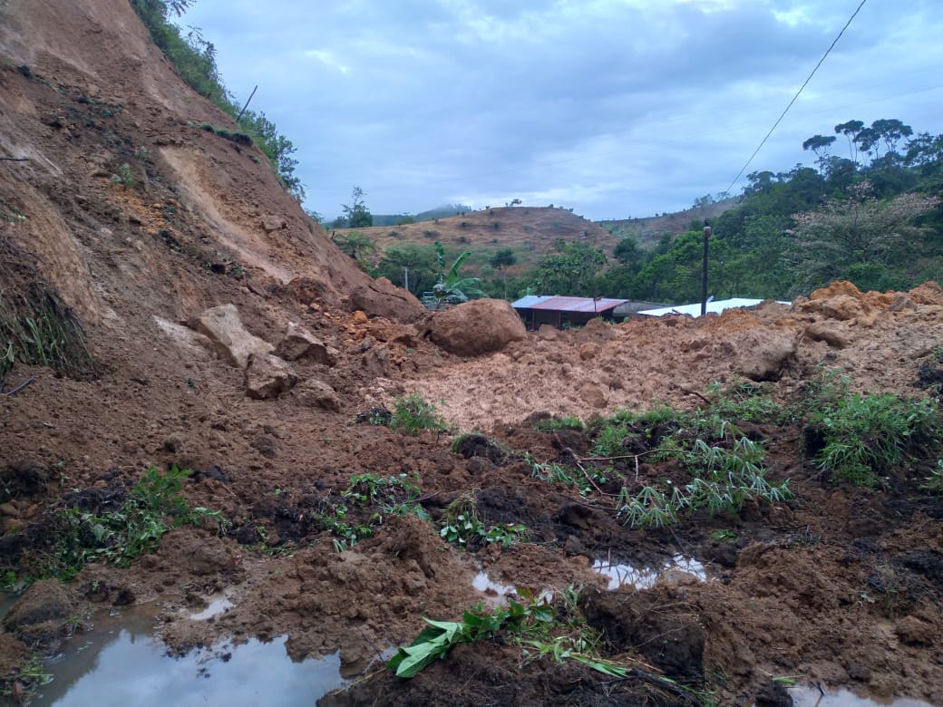 V�A A BERL�N CERRADA POR FUERTE DESLIZAMIENTO DE TIERRA