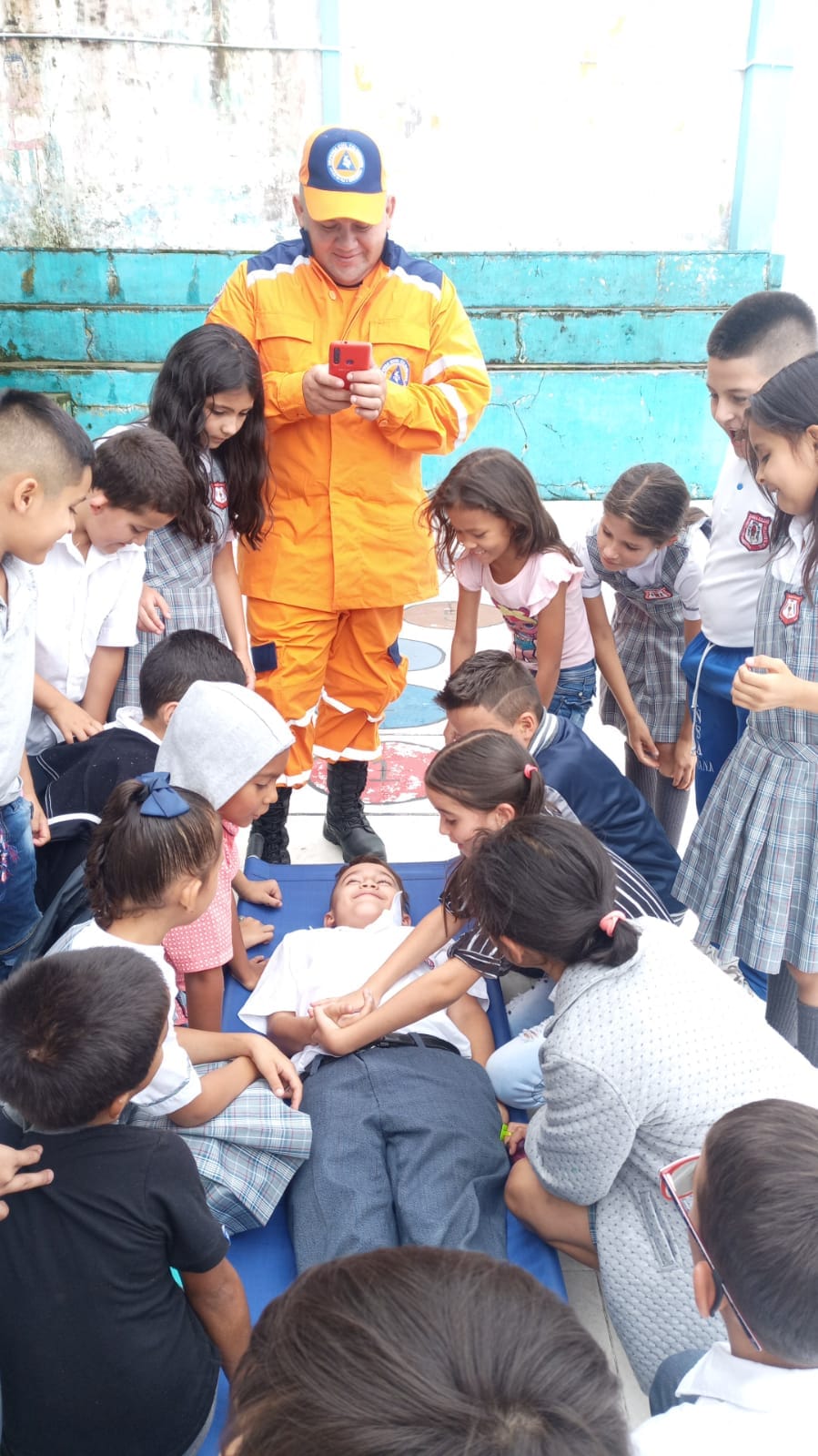 SIMULACRO DE EVACUACI�N 
