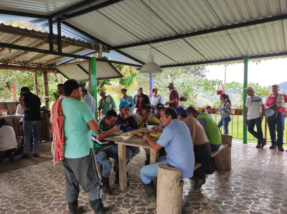 D�A DE CAMPO DE CACAO VEREDA DELGATITAS