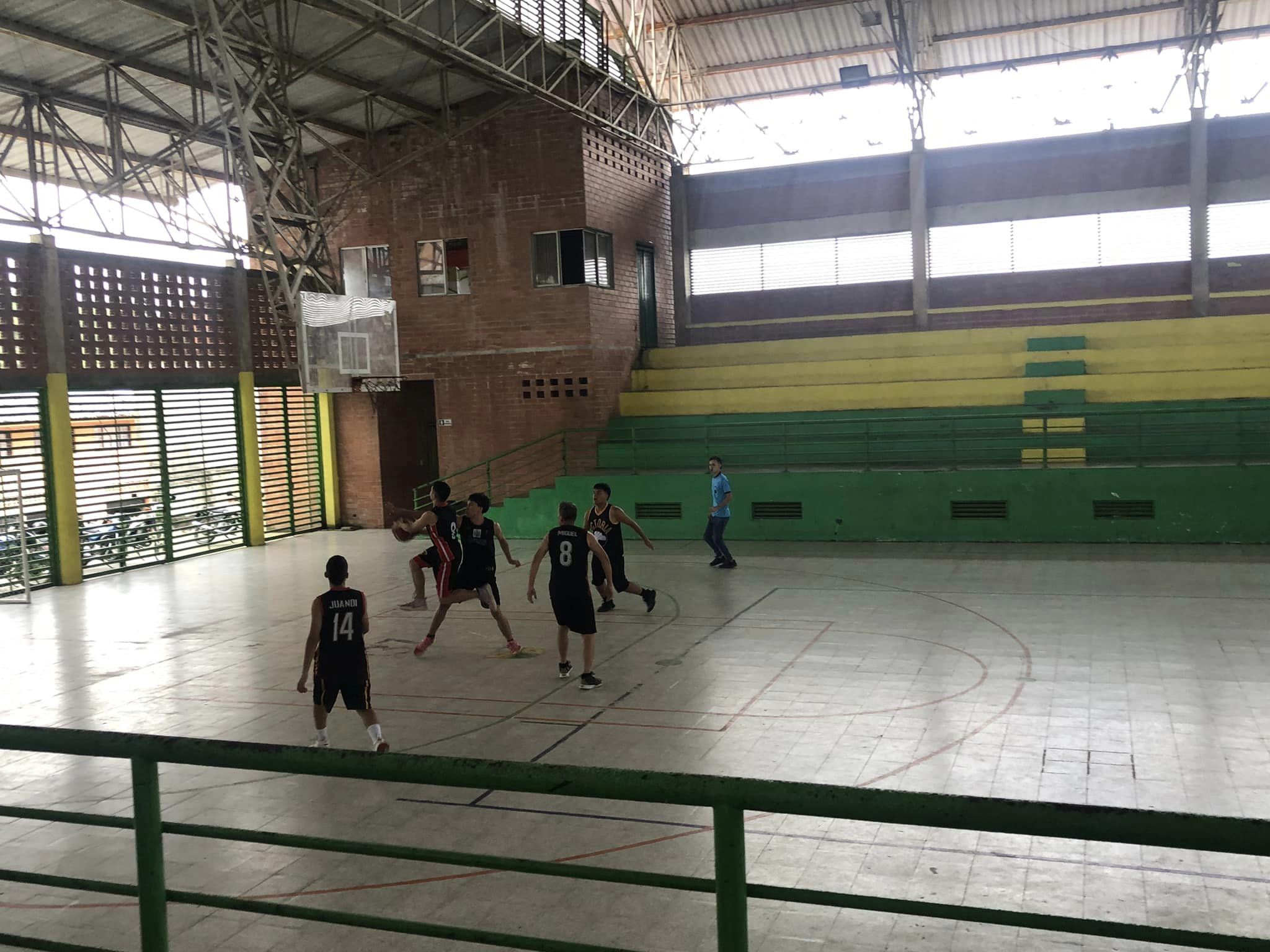 INTEGRACI�N DEPORTIVA DE BALONCESTO EN SAMAN�