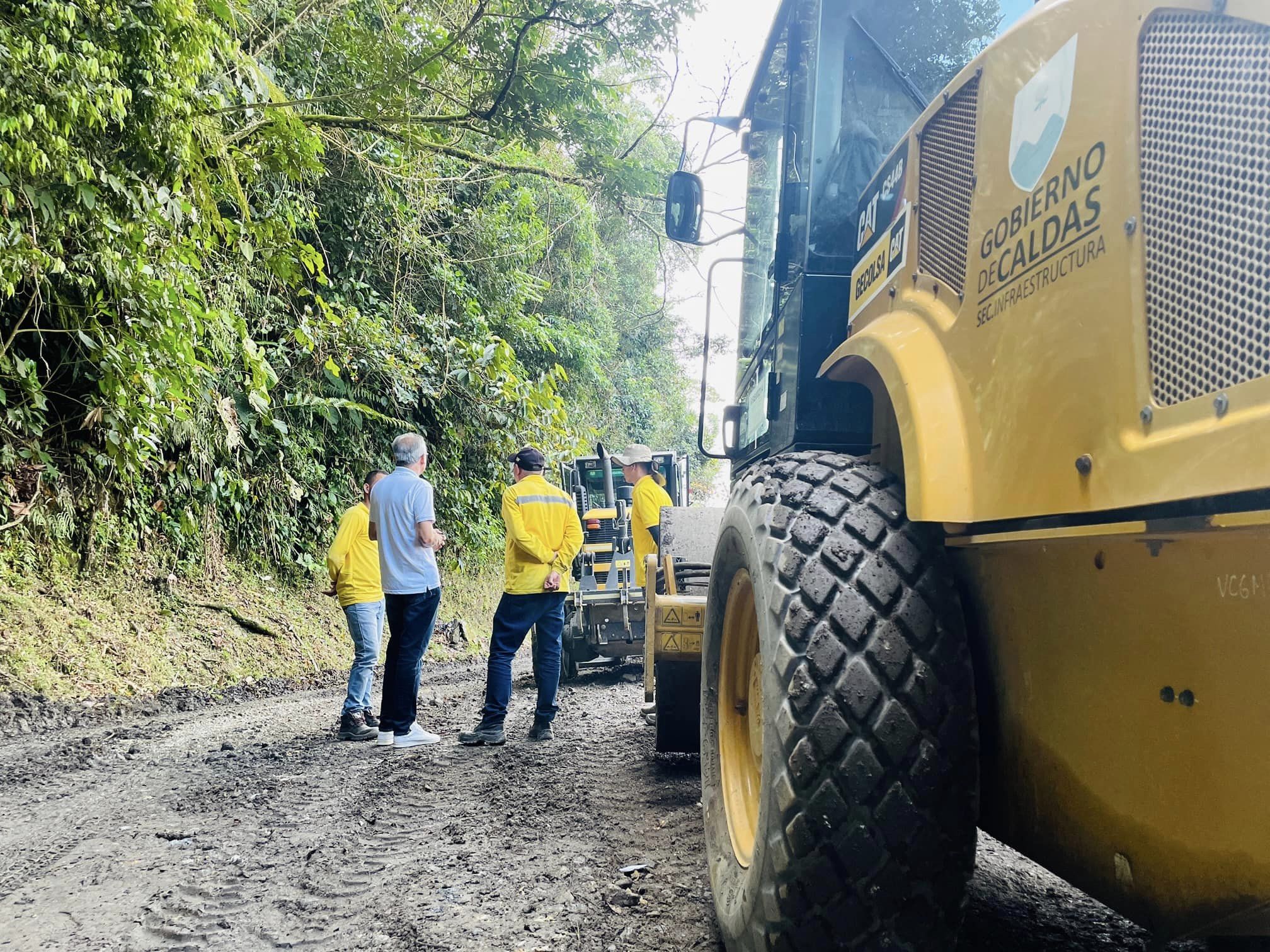 MANTENIMIENTO EN LA V�A BERL�N SANTA B�RBARA FLORENCIA