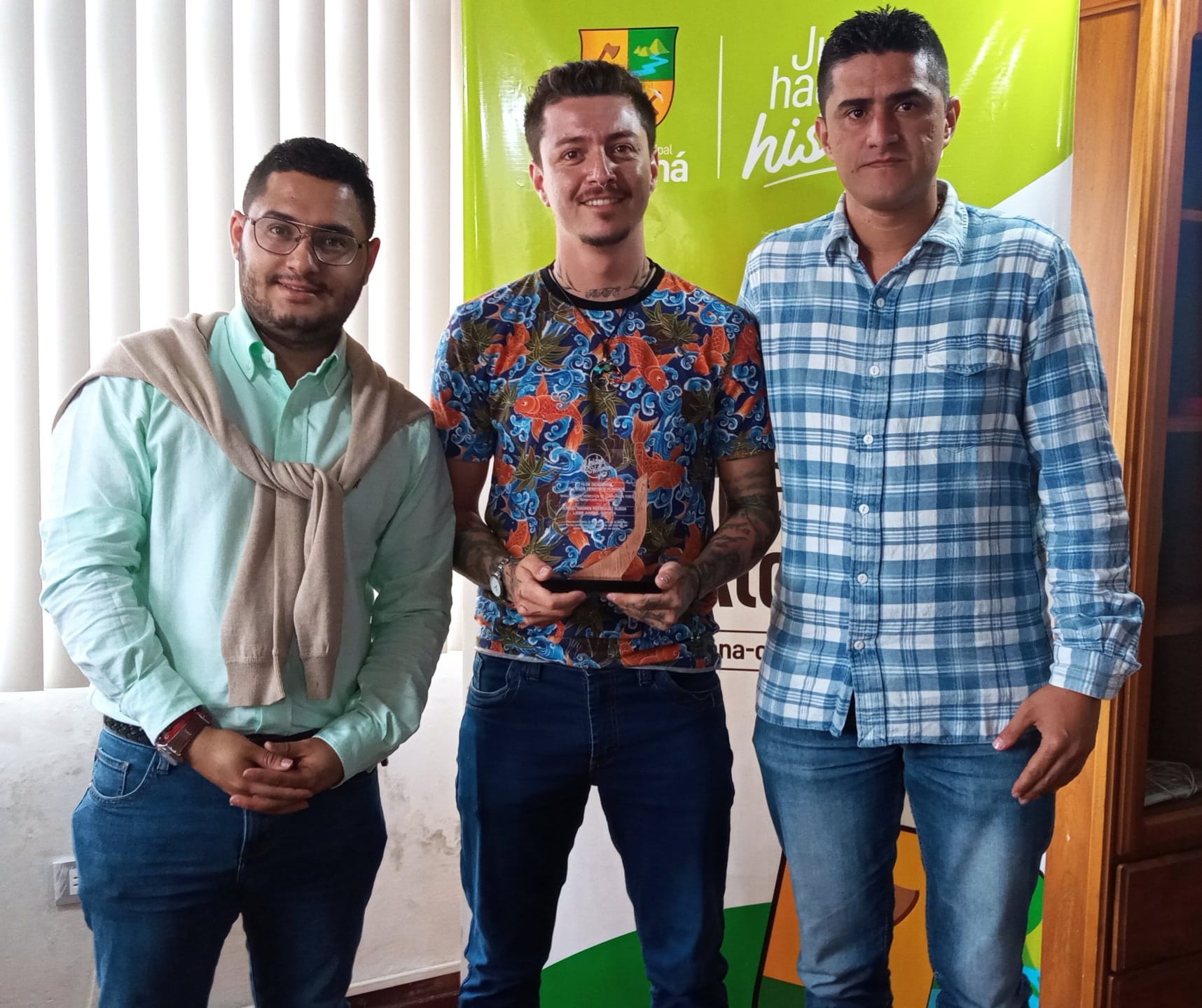 RECONOCIMIENTO AL ARTISTA RAFA�L ANDR�S RODR�GUEZ RUEDA POR LA UNIDAD DE V�CTIMAS
