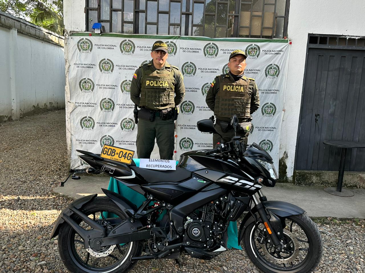 LA POLIC�A RECUPER� EN SAMAN� MOTOCICLETAS HURTADAS
