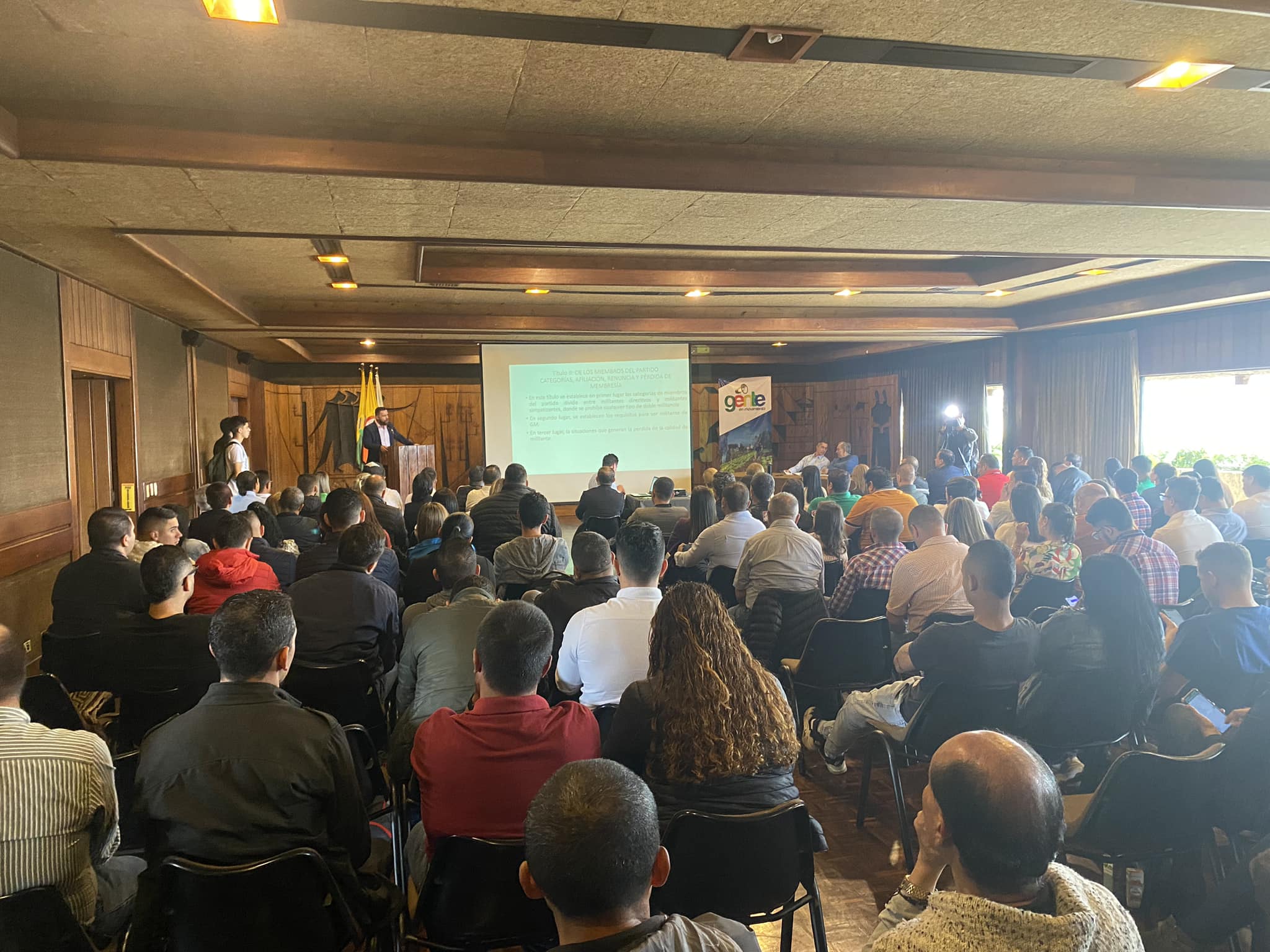CONSTITUIDO LEGALMENTE EL PARTIDO POL�TICO GENTE EN MOVIMIENTO