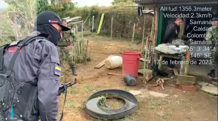 EL EJ�RCITO SE ENFRENT� A ALIAS 