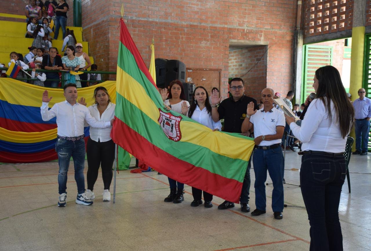 POSESI�N A LA 1 JUNTA DE EGRESADOS DEL INSA