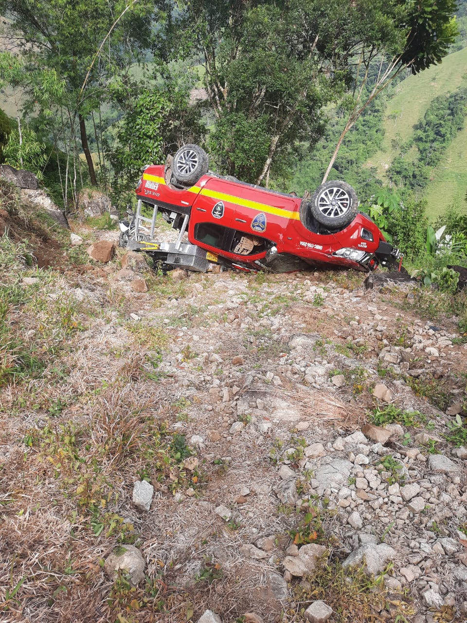ACCIDENTE DE LA CAMIONETA DE BOMBEROS
