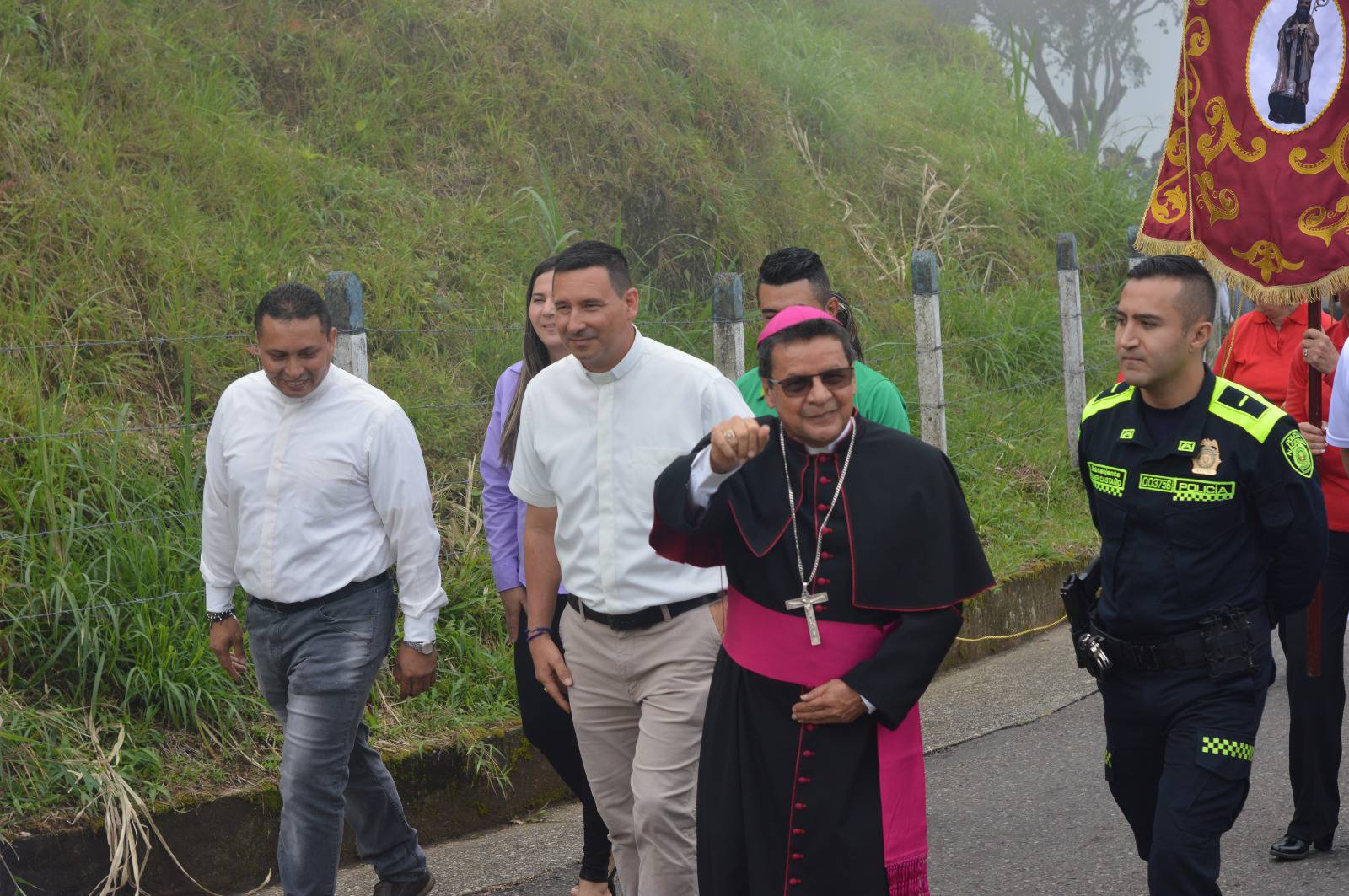 DAMOS LA BIENVENIDA A NUESTRO OBISPO HENCY MART�NEZ VARGAS