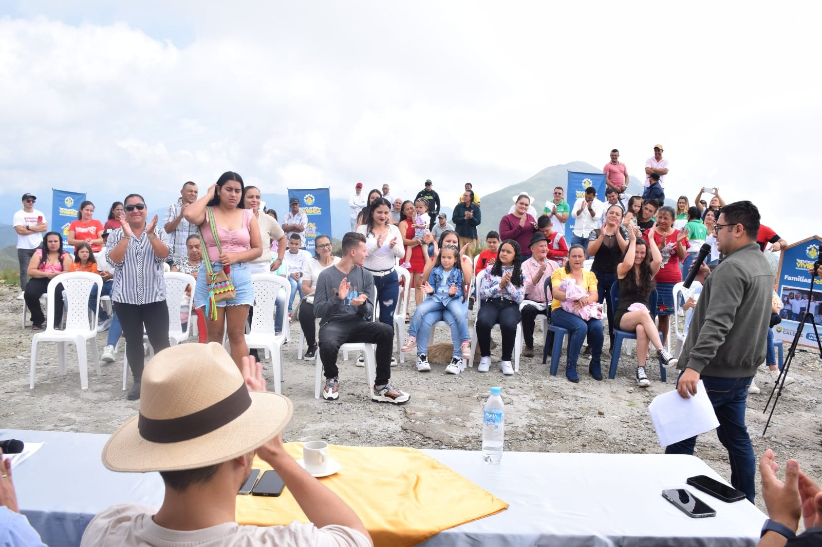 EN FLORENCIA 15 FAMILIAS TIENE CASA PROPIA