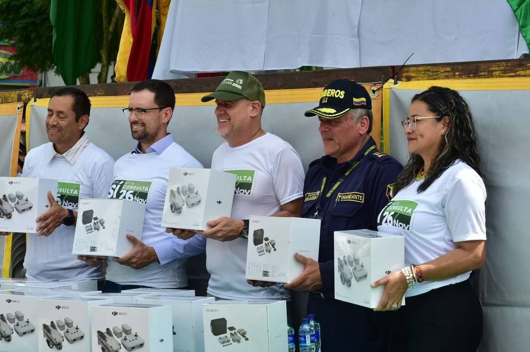 DONACI�N DRONES CUERPO DE BOMBEROS