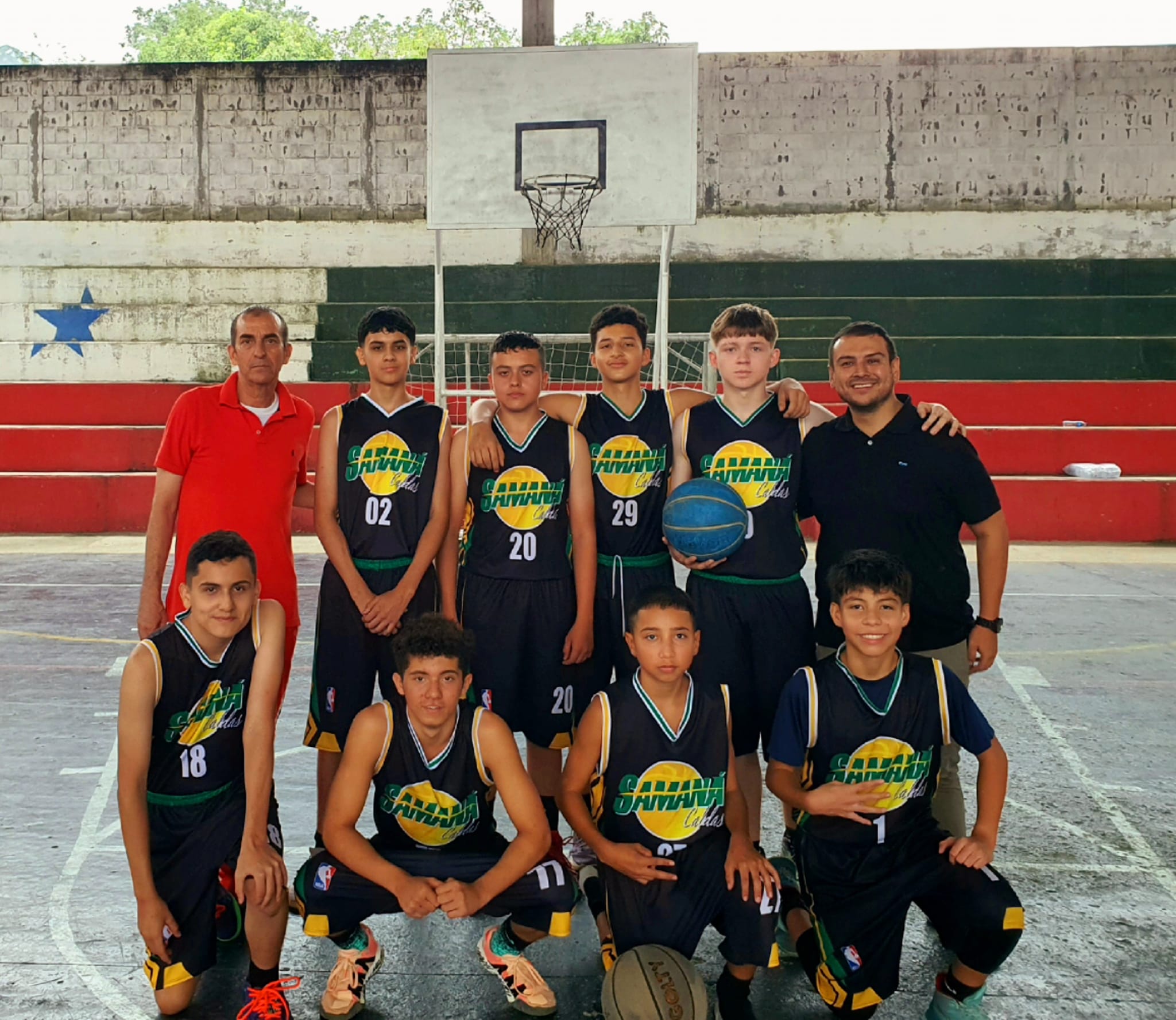 LA SELECCI�N JUVENIL MASCULINA DE F�TBOL Y LA SELECCI�N PREJUVENIL MASCULINA DE BALONCESTO SE CONSAGRARON CAMPEONES