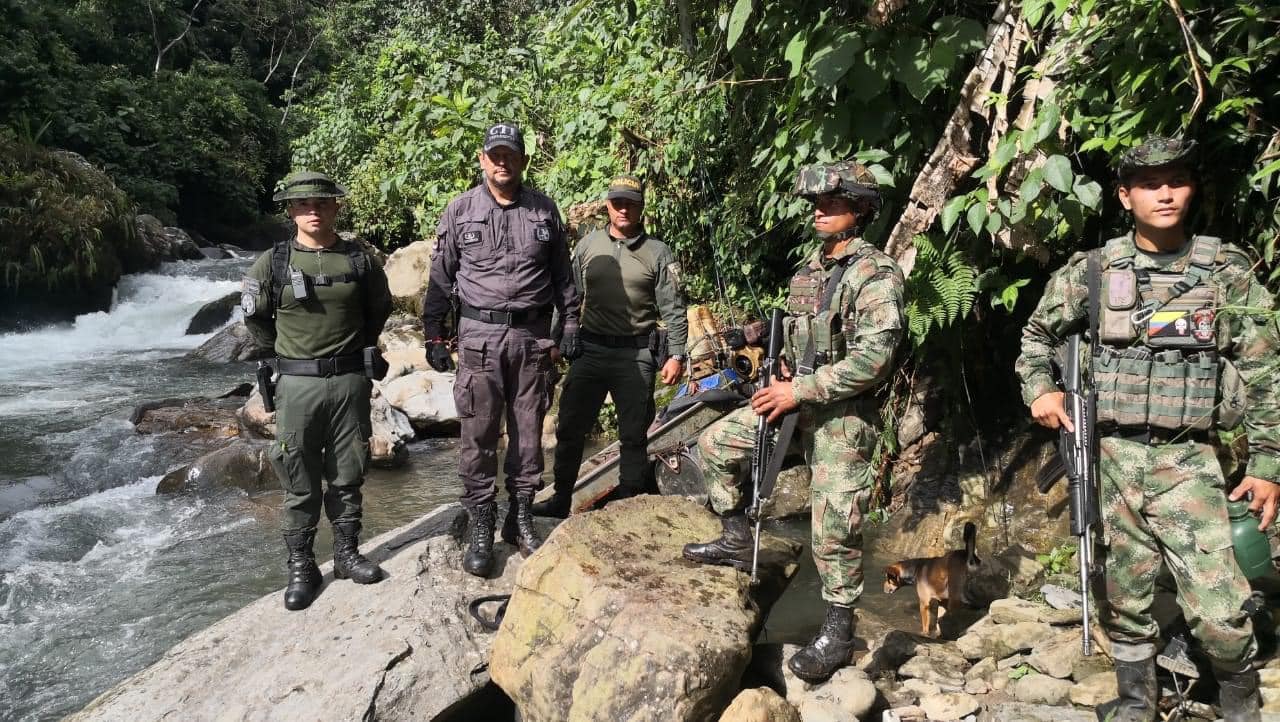 CONTIN�A EL TRABAJO ARTICULADO CONTRA EXPLOTACI�N IL�CITA DE YACIMIENTOS MINEROS EN CALDAS