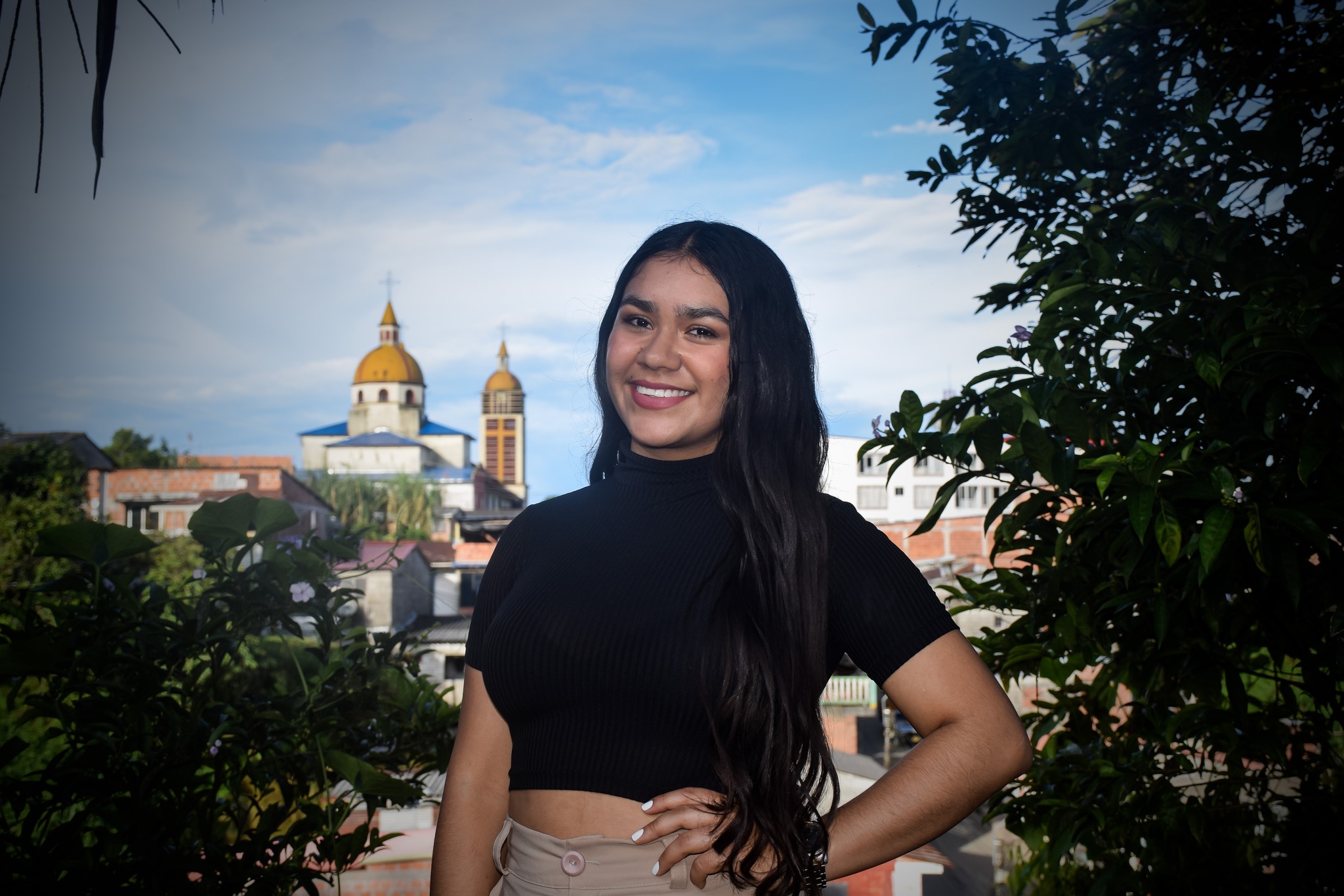 ANDREA VEGA ARISTIZ�BAL DE LOS POMOS CANDIDATA AL REINADO AL 55 FESTIVAL DE LOS PALENQUES