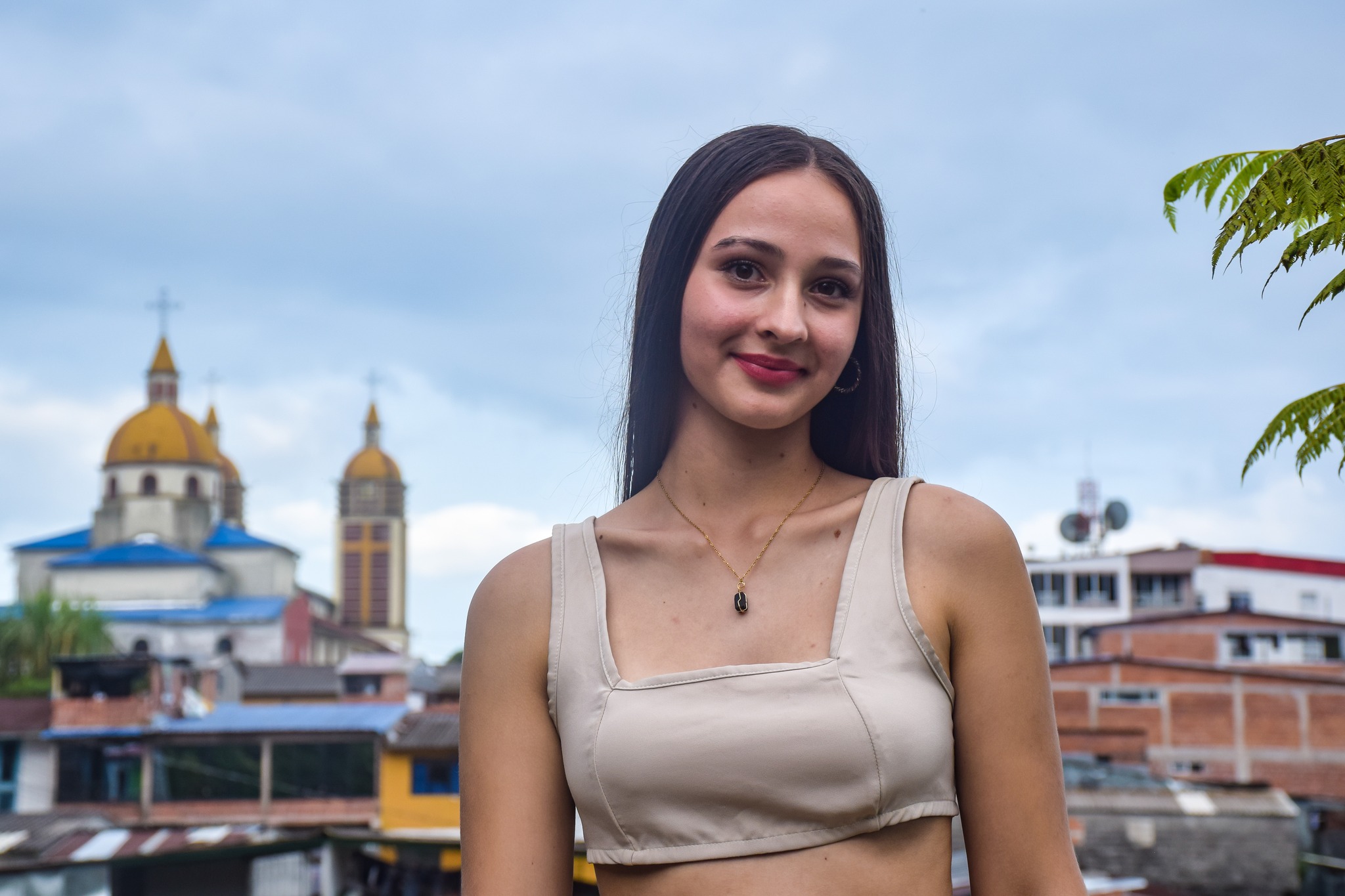 ZULEY MU�OZ DE ENCIMADAS CANDIDATA AL REINADO AL 55 FESTIVAL DE LOS PALENQUES