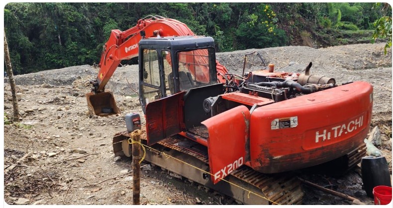 EJ�RCITO DA UN DURO GOLPE A LA MINER�A ILEGAL EN CORREMIENTO DE FLORENCIA