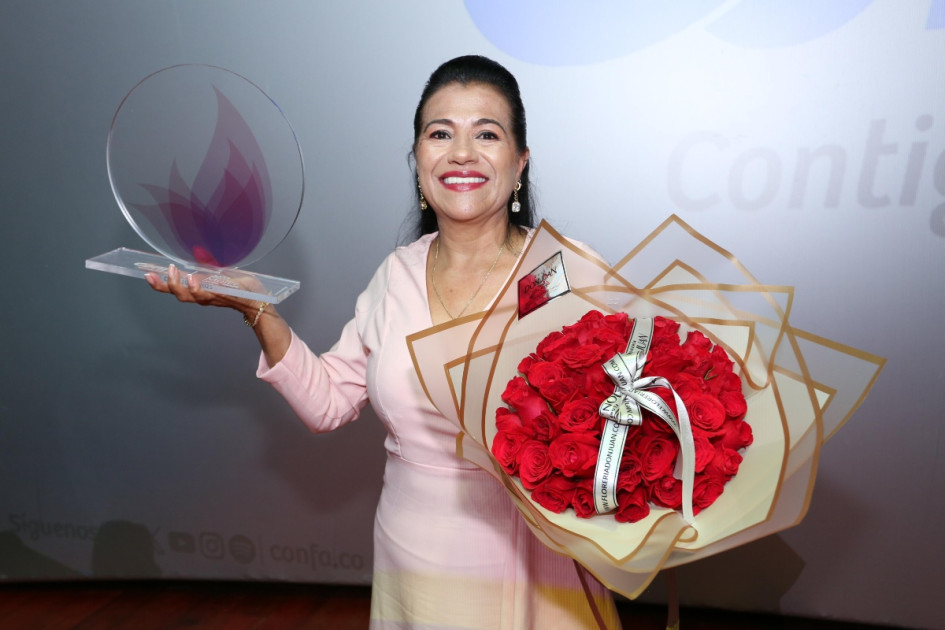 MAR�A TERESA SAAVEDRA, L�DER DE FLORENCIA, FUE ELEGIDA COMO LA MUJER CONFA 2024