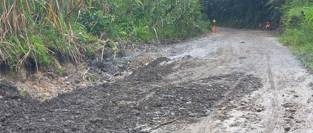 �HAY OBRAS FALSAS Y CONTRATOS FANTASMA EN V�A DE CALDAS?: COMUNIDAD EXIGE RESPUESTAS