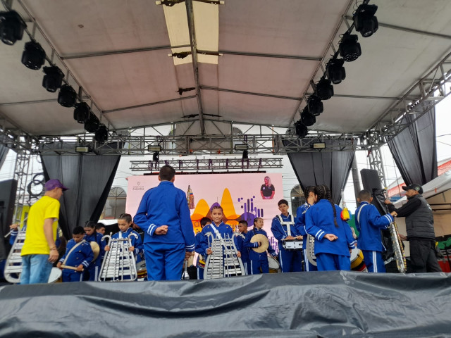 SAMAN� (CALDAS) SE LLEN� DE NOTAS DE PAZ DURANTE CONCIERTO DE BANDAS ESTE VIERNES
