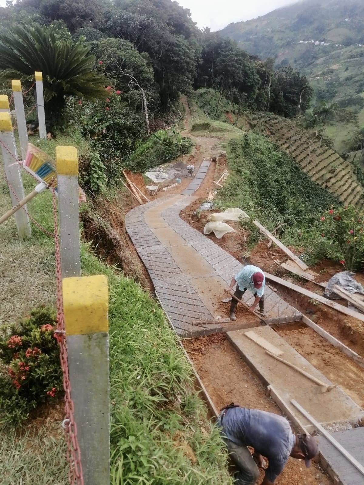  100 METROS DE PLACA HUELLA EN EL SECTOR DE SAN ISIDRO