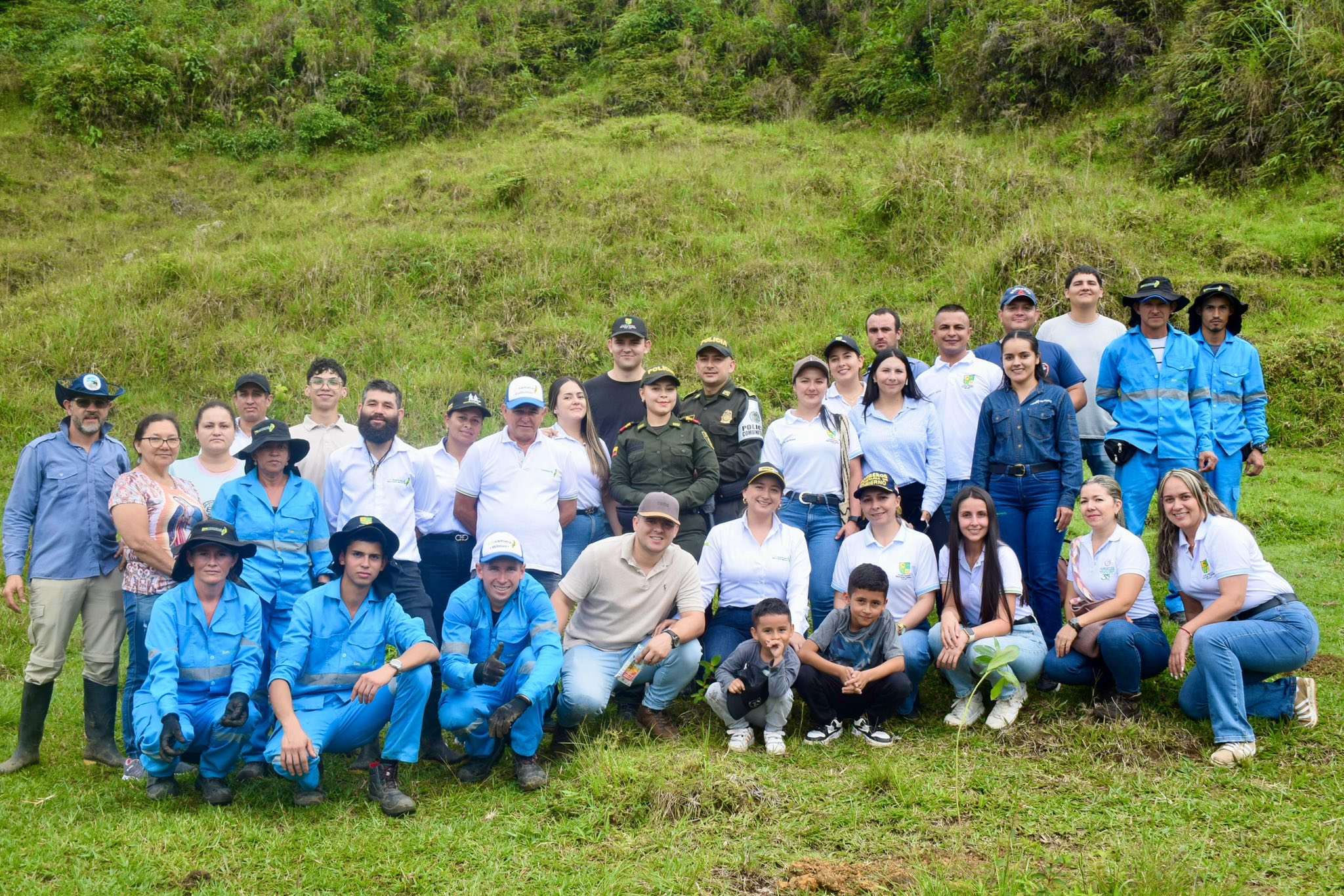 CELEBRAMOS EL D�A NACIONAL DEL �RBOL