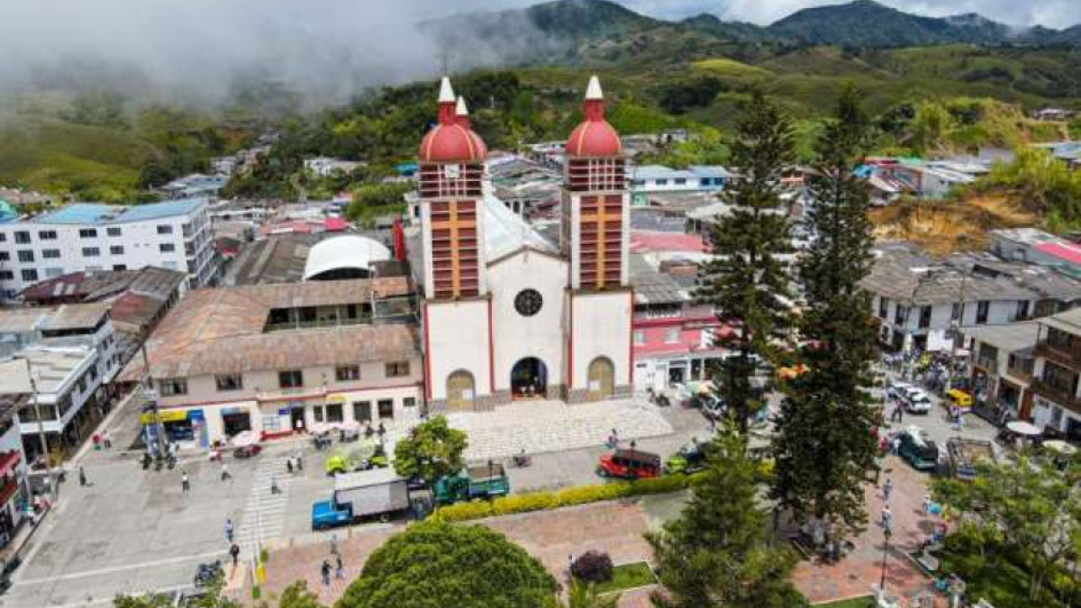 VIVA LA SEMANA MAYOR EN SAMAN� (CALDAS) ESTA ES LA PROGRAMACI�N