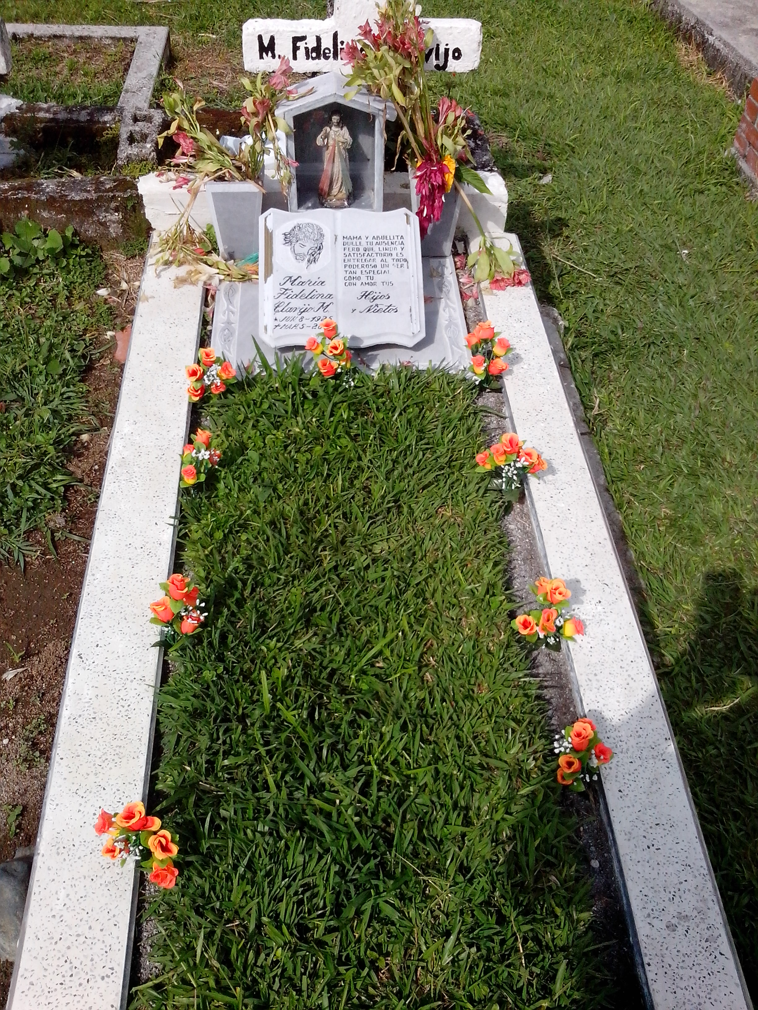 Deceso de: FIDELINA CLAVIJO VIUDA DE LONDO�O